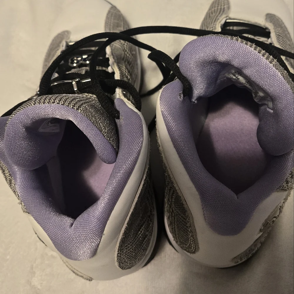 Jordan 13Retro Houndstooth Size 5.5 Color Grey/Purple